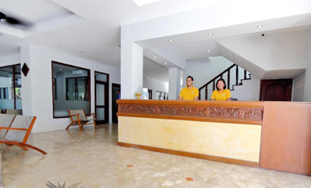Kuta One Party Hotel Exteriör bild